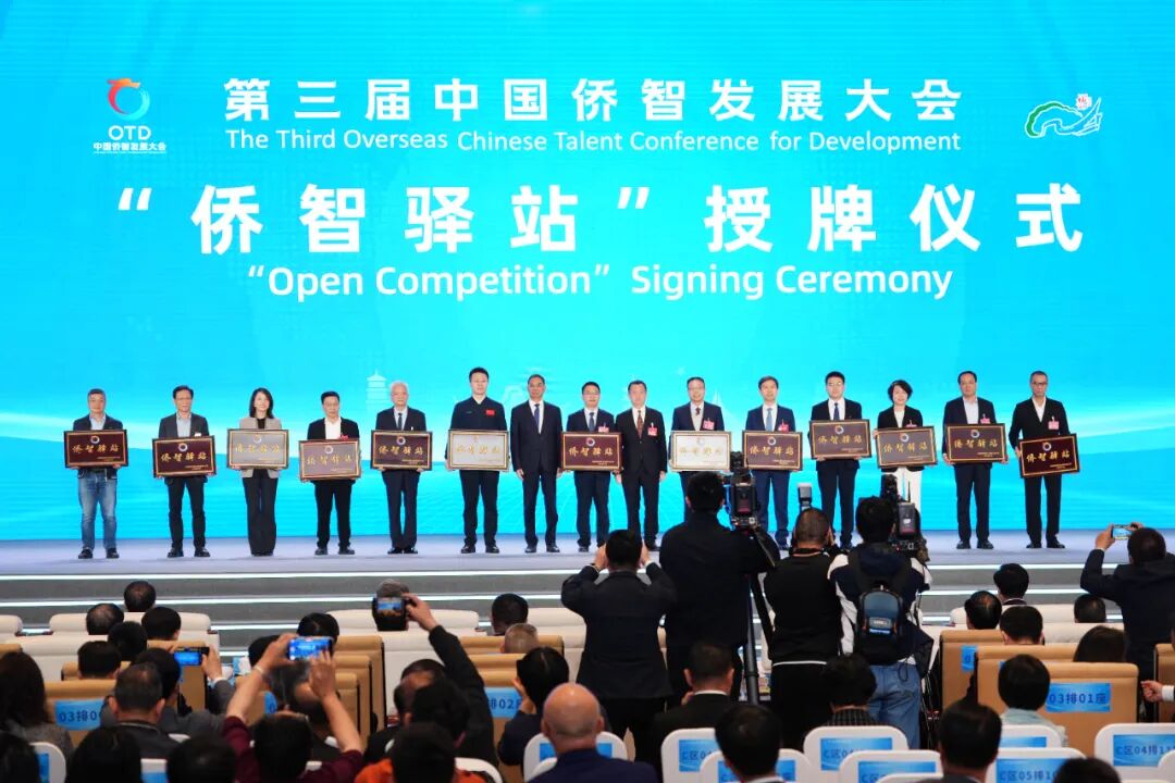 1764725343919025908.jpg 640 (1).jpg